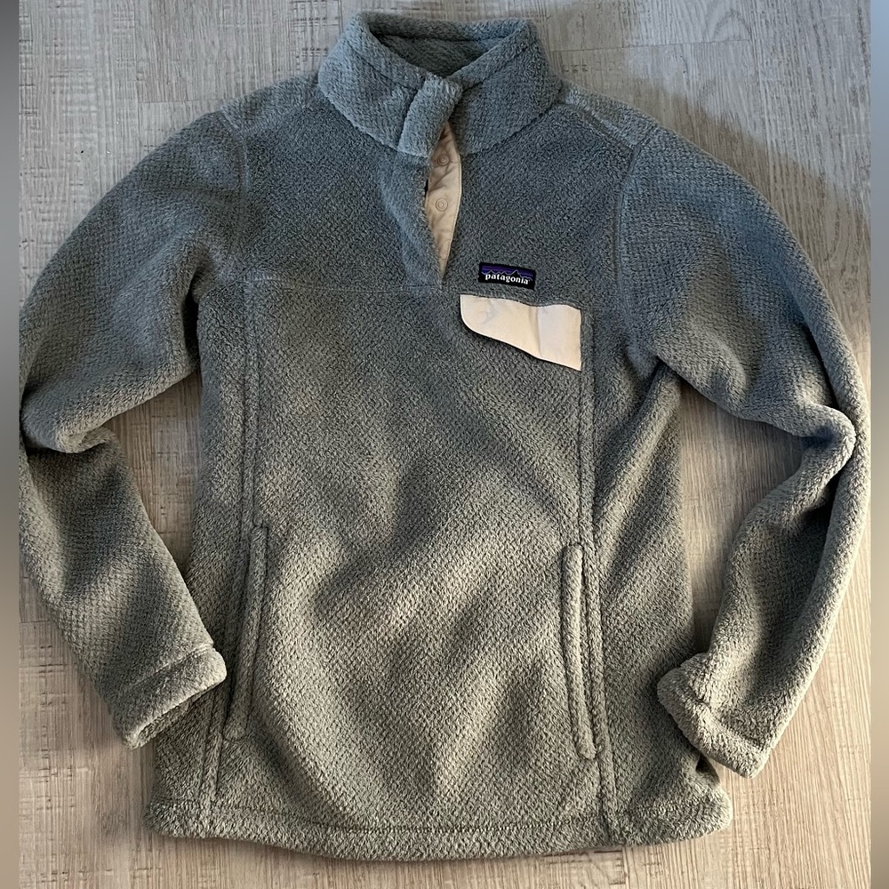 Patagonia Women Light Gray Synchilla Snap-T Fleece Pullover